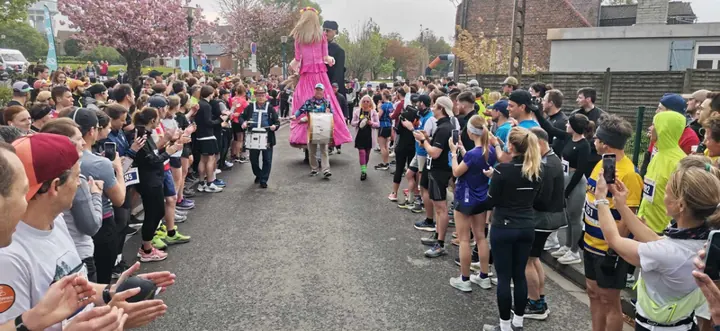 Le peloton au départ